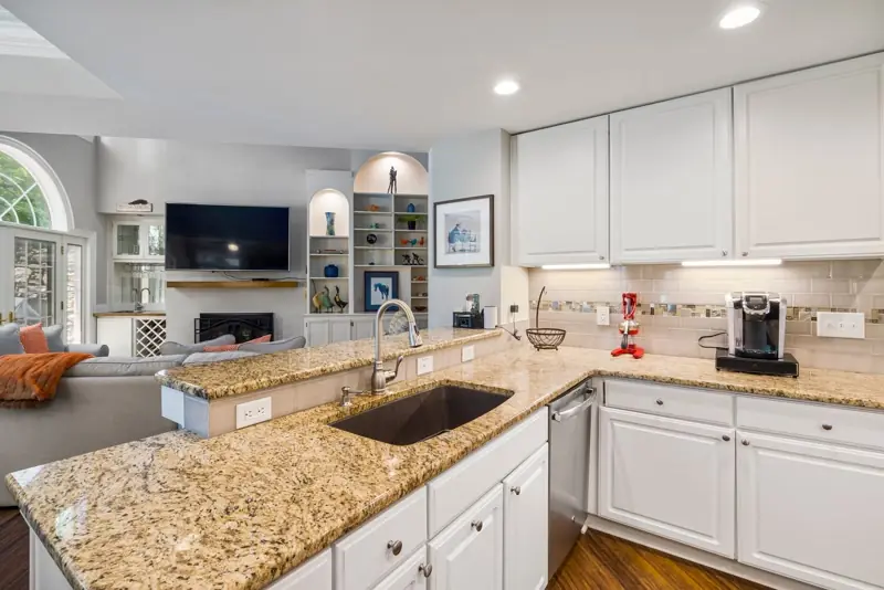 Granite countertops and cabinetry upgrade in Findlay, OH